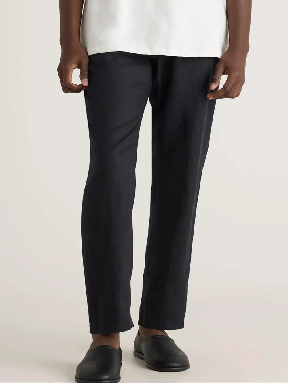 Quince Men’s Black 100% Linen Pants